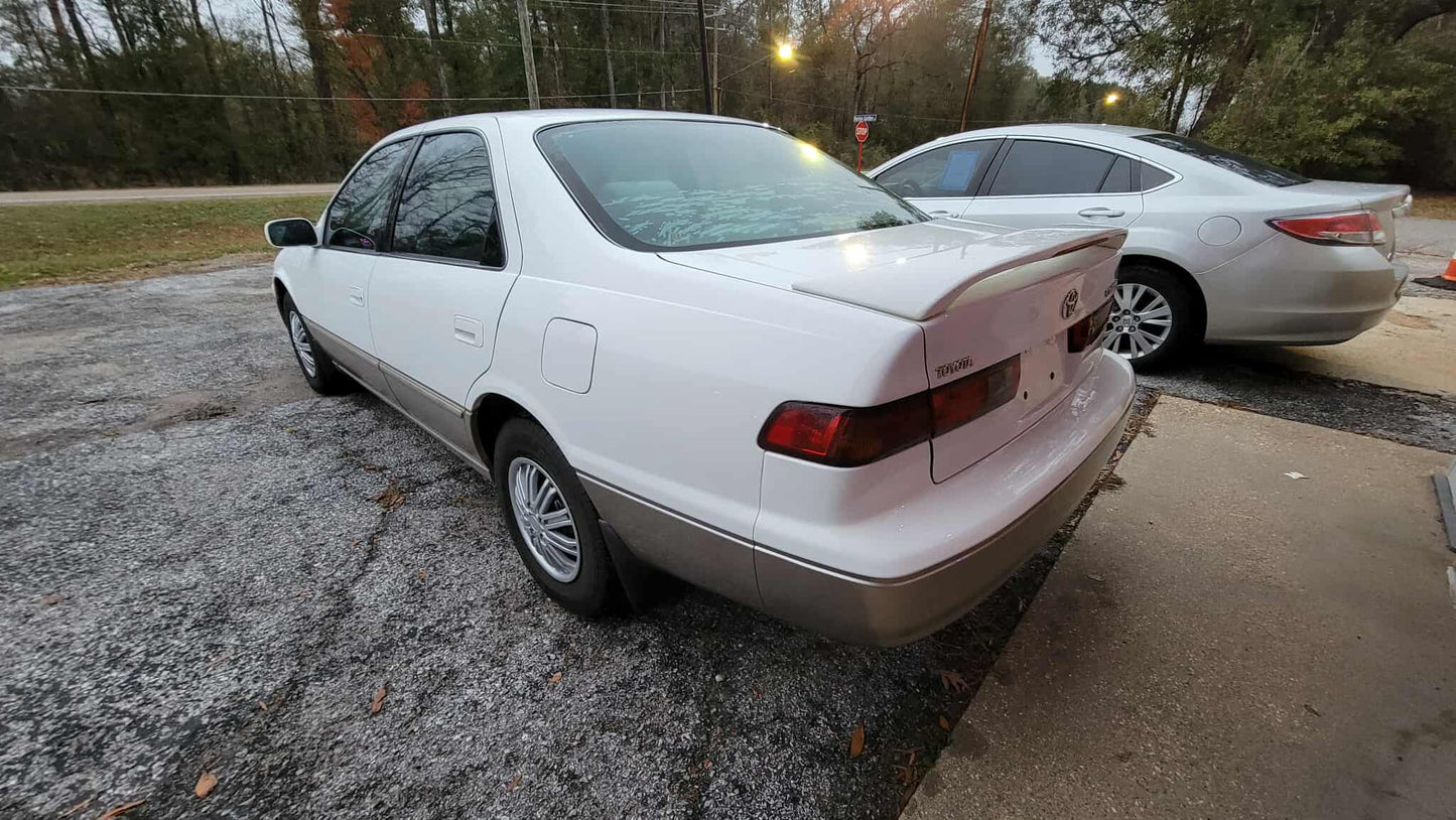 1999 Toyota Camry LE