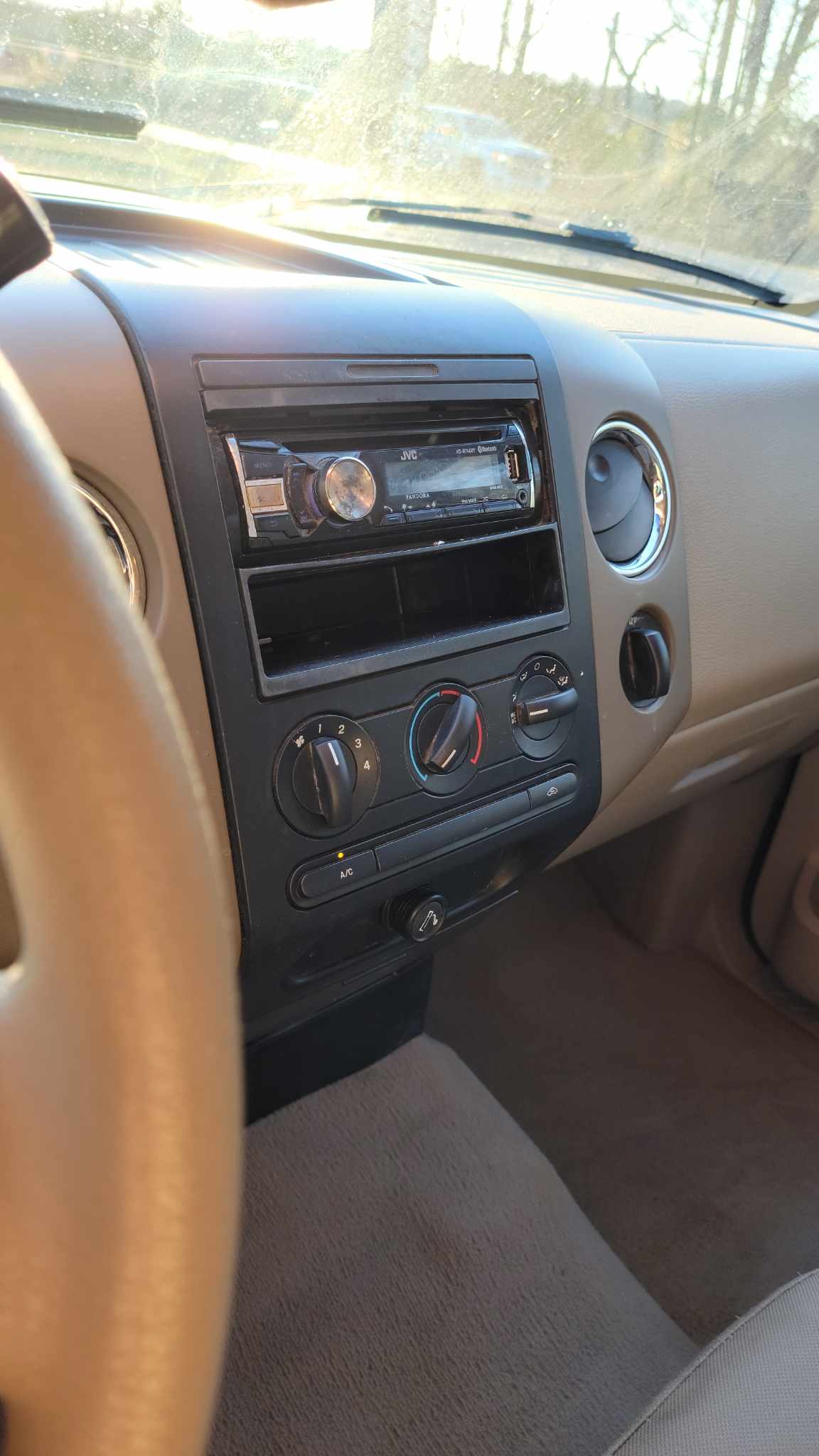 2006 Ford F-150 XLT Crew Cab